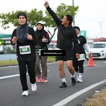 Runner Photo 4945010