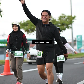 Runner Photo 4945024