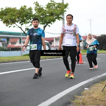 Runner Photo 4945075