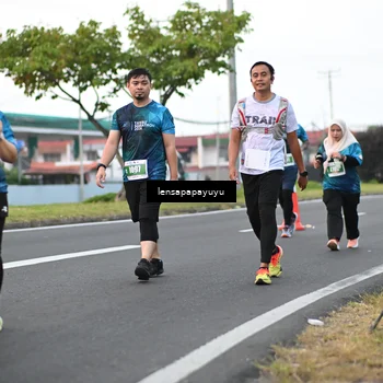 Runner Photo 4945082