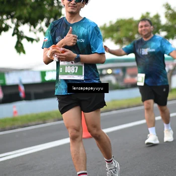 Runner Photo 4945309