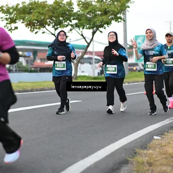 Runner Photo 4945360