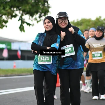 Runner Photo 4945621