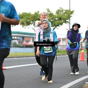 Runner Photo 4945653