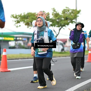 Runner Photo 4945675