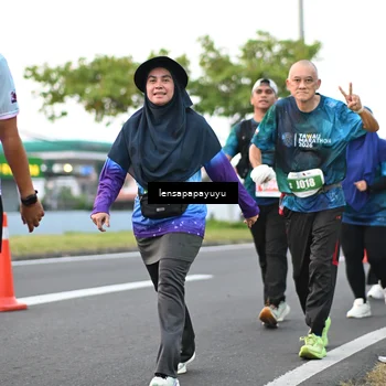 Runner Photo 4945680