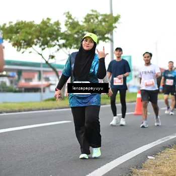 Runner Photo 4945727
