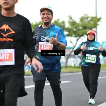 Runner Photo 4945761