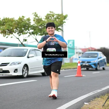 Runner Photo 4945807