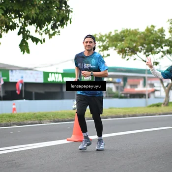Runner Photo 4945819