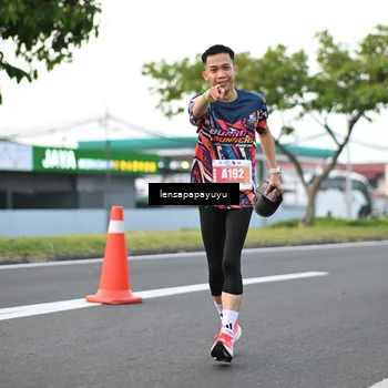 Runner Photo 4945853