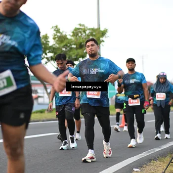 Runner Photo 4945905