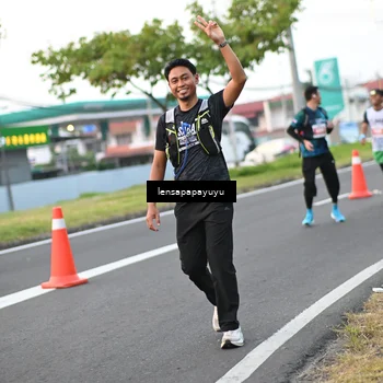 Runner Photo 4945975
