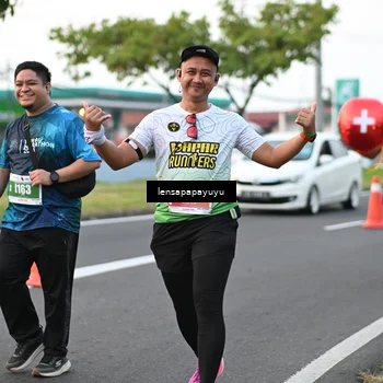 Runner Photo 4946070