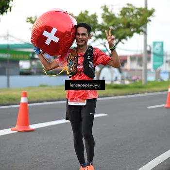 Runner Photo 4946075