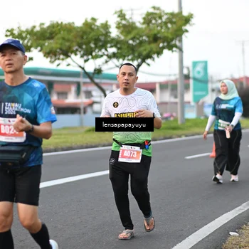 Runner Photo 4946083
