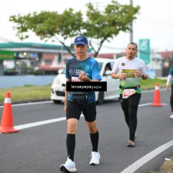 Runner Photo 4946090