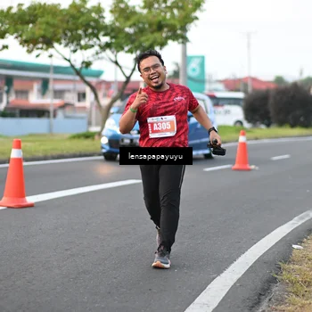 Runner Photo 4946176