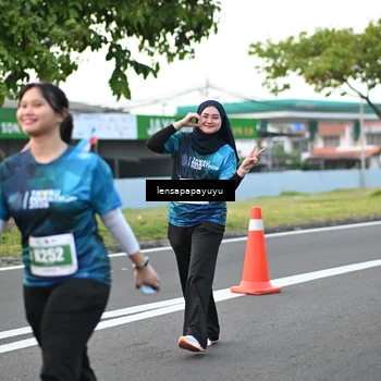 Runner Photo 4946265