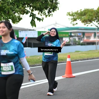 Runner Photo 4946275