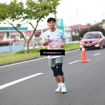 Runner Photo 4946351