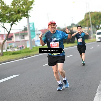 Runner Photo 4946355