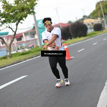 Runner Photo 4946377