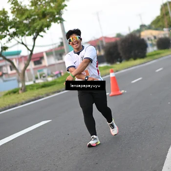 Runner Photo 4946379