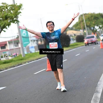 Runner Photo 4946424