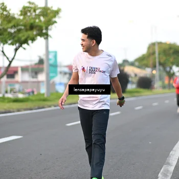 Runner Photo 4946429