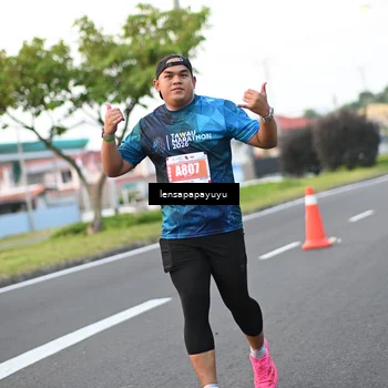 Runner Photo 4946452