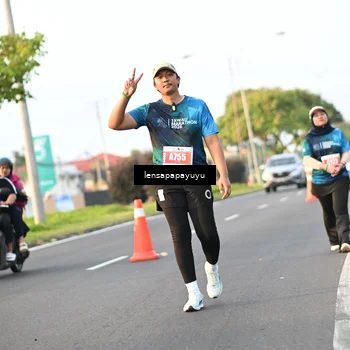 Runner Photo 4947243