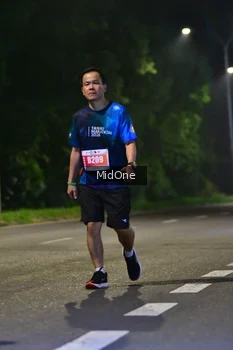 Runner Photo 4948485