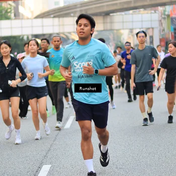 Runner Photo 4948916