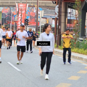 Runner Photo 4949573