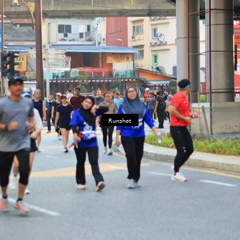 Runner Photo 4949665
