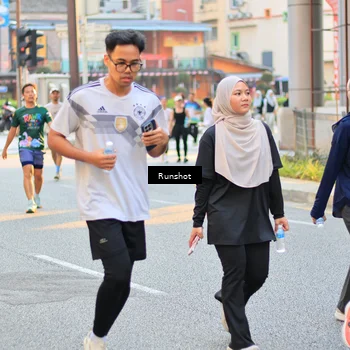 Runner Photo 4949815