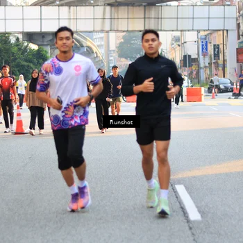 Runner Photo 4949853
