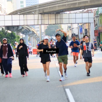 Runner Photo 4949870