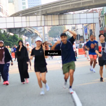 Runner Photo 4949873