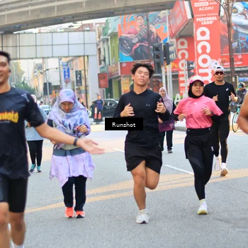 Runner Photo 4949990