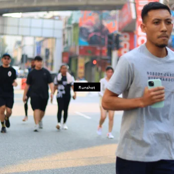 Runner Photo 4950063