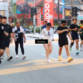 Runner Photo 4950075