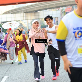 Runner Photo 4950309