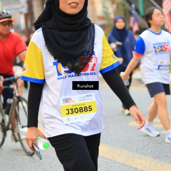 Runner Photo 4950455