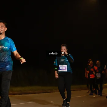 Runner Photo 4953673