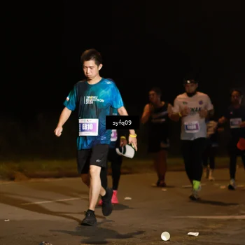Runner Photo 4953695