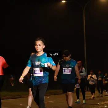 Runner Photo 4953875