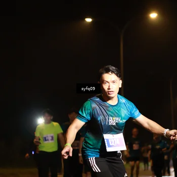 Runner Photo 4953917