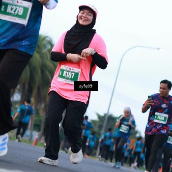 Runner Photo 4954750